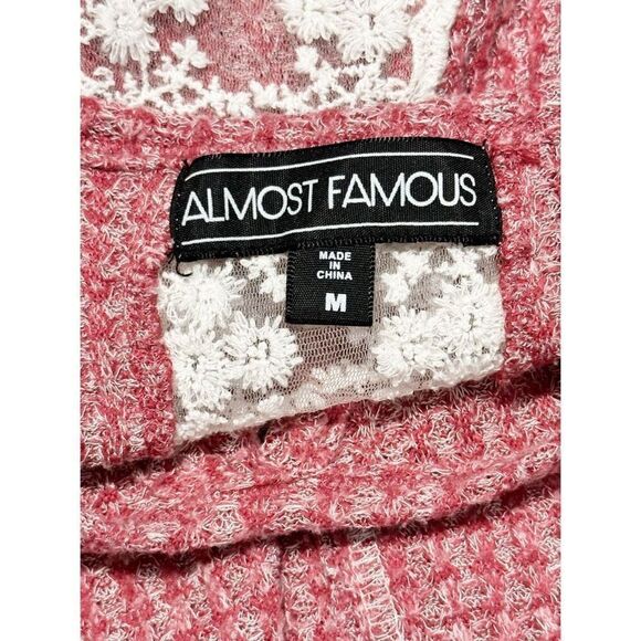 Almost Famous Knit Scoop Neck Long Sleeve Top Heather Reddish Pink Size Medium - Picture 2 of 13